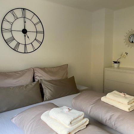 Gemuetliche Wohnung Mit Gartenblick Инсбрук Екстериор снимка